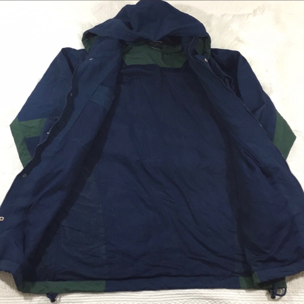 NWOT Disney Mickey Mouse Rain Coat 🧥 ☔️ - Picture 4 of 7